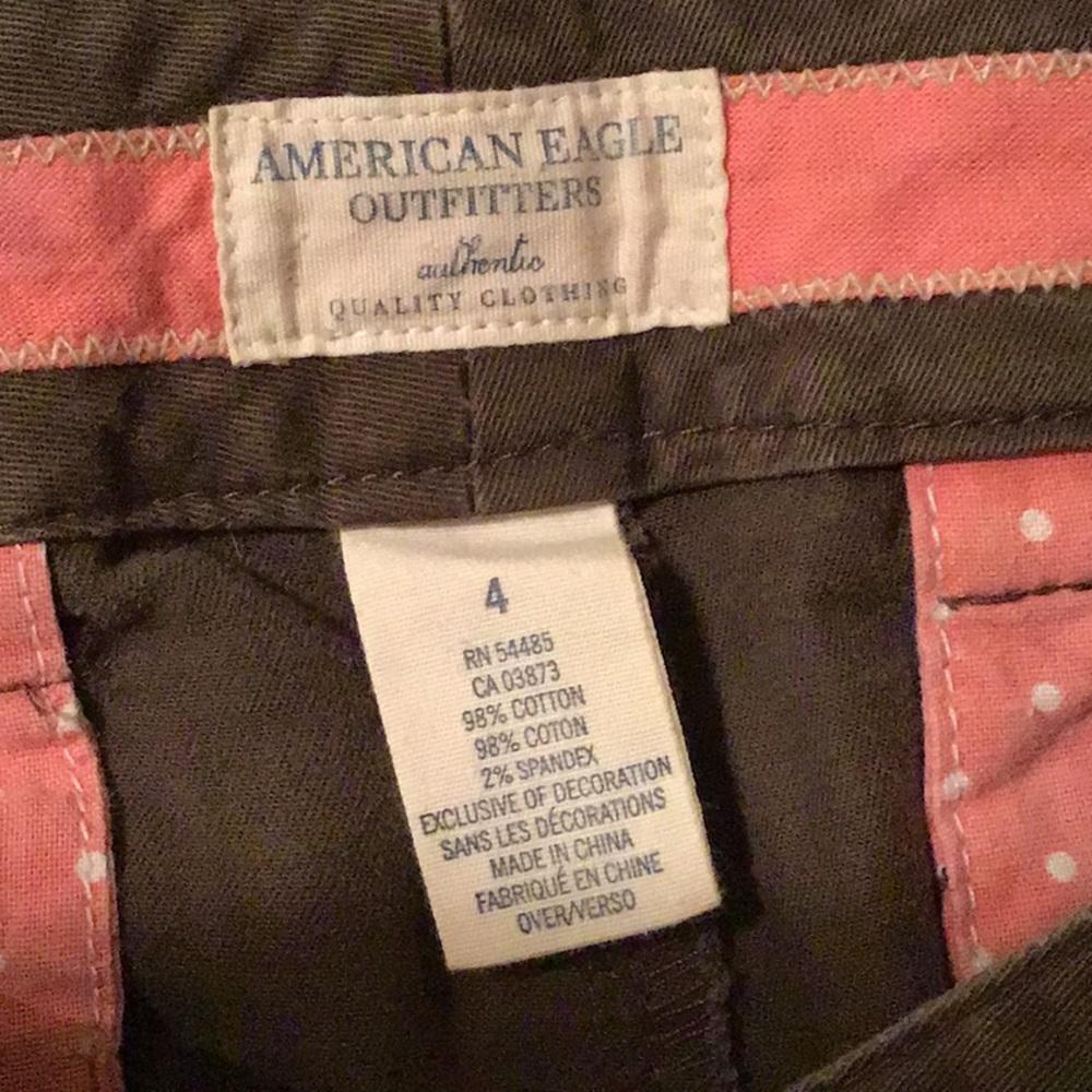 Shorts - Picture 2 of 3